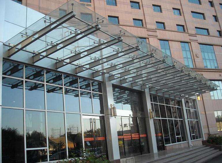 东港单层工业厂房钢结构安装工艺流程图